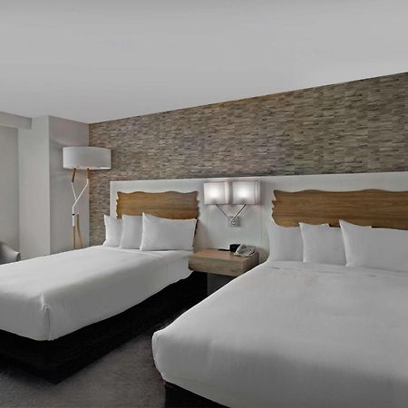 Hilton Hasbrouck Heights-Meadowlands Hotel Exterior photo