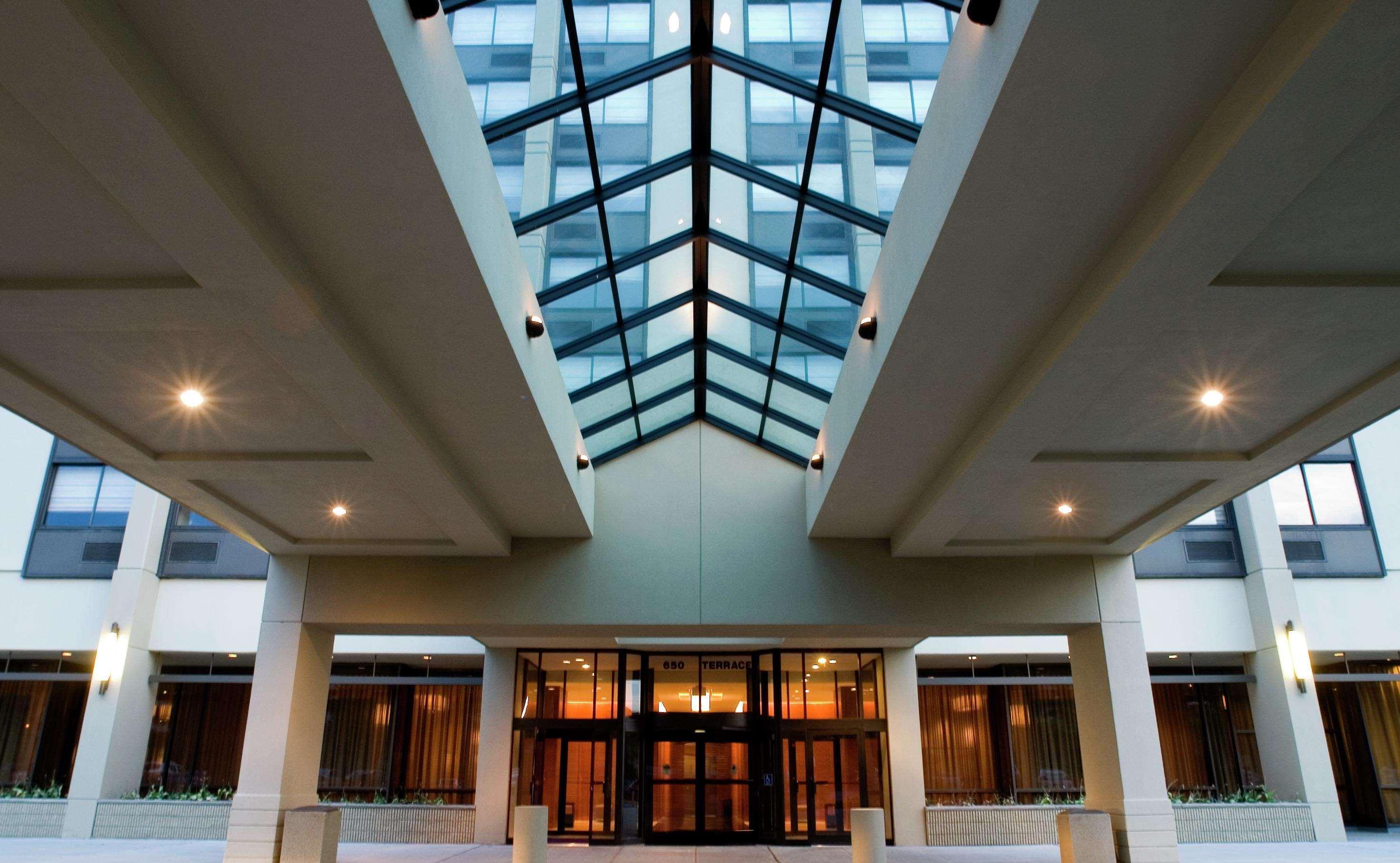 Hilton Hasbrouck Heights-Meadowlands Hotel Exterior photo