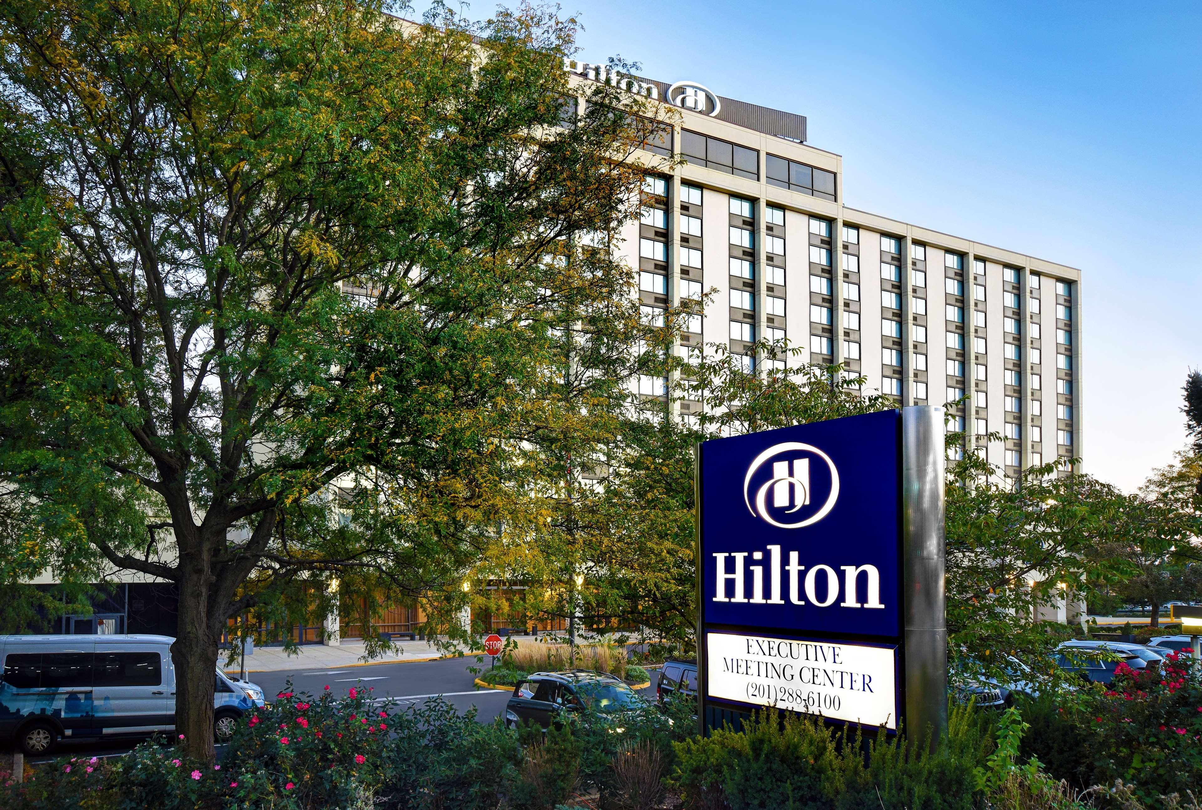 Hilton Hasbrouck Heights-Meadowlands Hotel Exterior photo