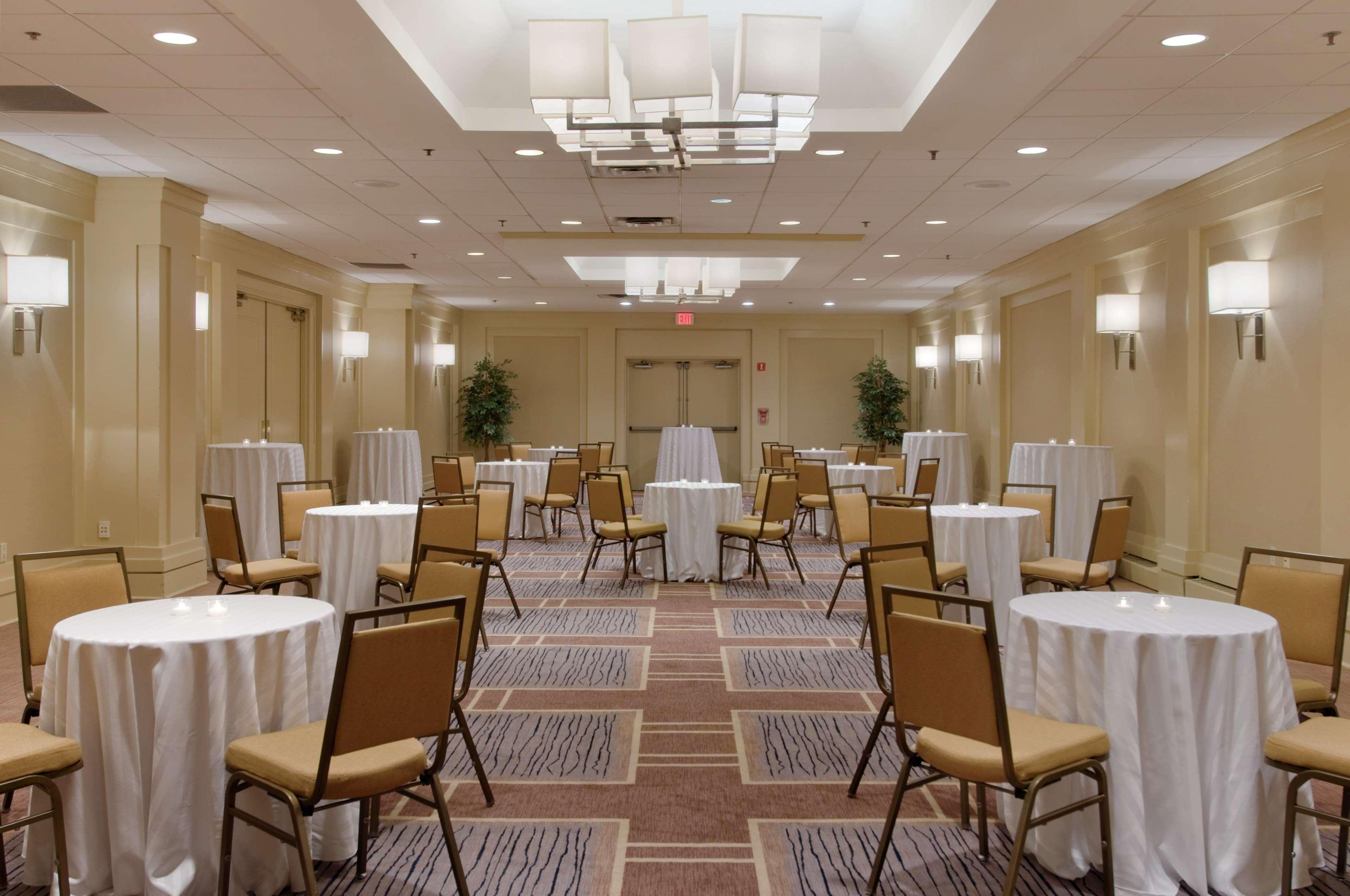 Hilton Hasbrouck Heights-Meadowlands Hotel Facilities photo